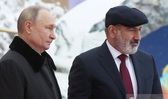 Putin Paşinyan üçün rus dilindən 