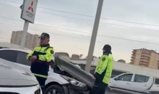 Xırdalan dairəsində ağır qəza - Yol bağlandı (FOTO)