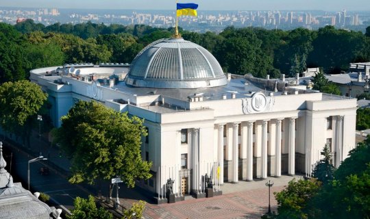 Ukrayna parlamenti qanun layihəsini hökumətə qaytardı