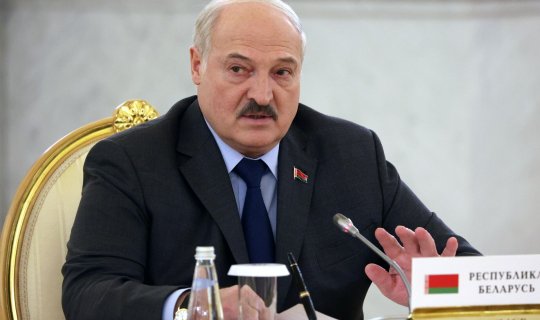 Lukaşenko: Çətin il olacaq, boğula bilərik