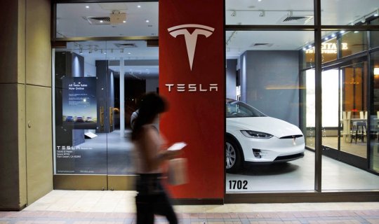 “Tesla” bazar dəyərini 94 milyard dollar itirib