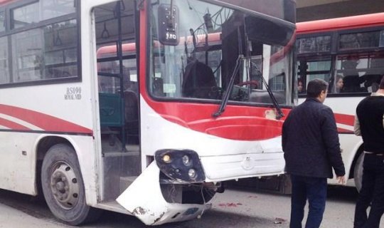 Bakıda sərnişin avtobusu qadını vurub öldürdü