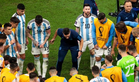 Messi baş məqşçi ilə mübahisə edib