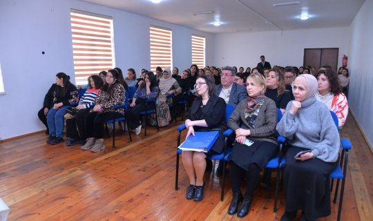 Bakıda məktəblərlə bağlı iclas: şagirdlərə nəzarət... - FOTO