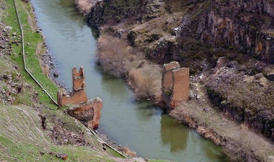 Türkiyə Ermənistana təklif göndərdi: Körpü məsələsi