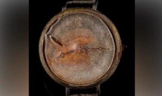 Xirosimanın bombalanması zamanı əriyən saat satıldı