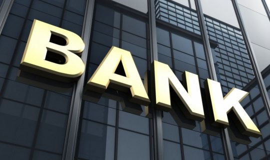 Azərbaycan bankına hücum edildi - VİDEO