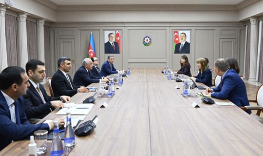 Əli Əsədov Dünya Bankının vitse-prezidenti ilə görüşdü