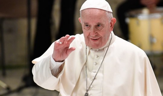 Vatikan: Papa atəşkəsə çağırır, kapitulyasiyaya deyil