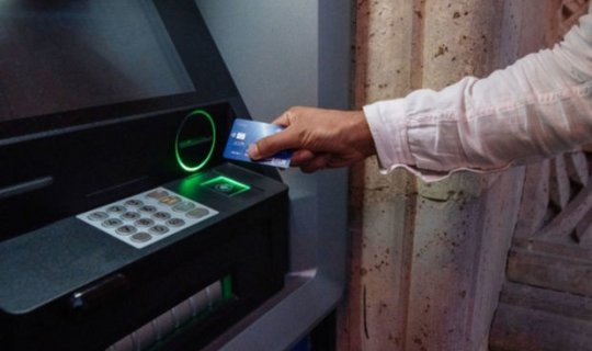 Ermənistan bankları Rusiya kartlarına xidməti dayandırır