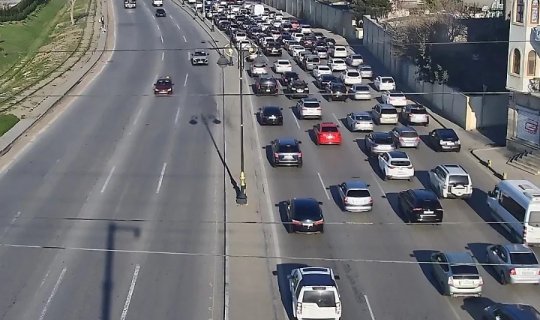 Bu yollarda tıxac var - SİYAHI