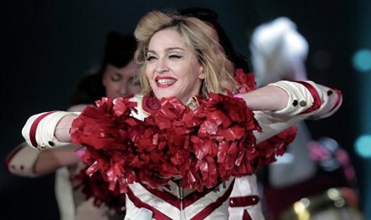 Madonna ən böyük pulsuz konsertini verdi - VİDEO