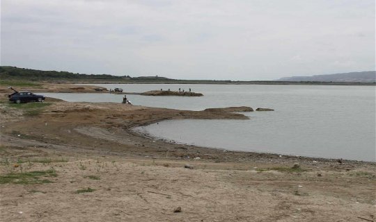 Şəmkir su anbarında bir nəfər batıb, axtarışlar davam etdirilir