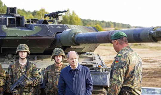 Alman silahları Ukraynada eskalasiyaya səbəb olmayacaq - Şolts