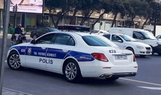 Polis avtomobilinin iştirakı ilə qəza baş verib - FOTO 