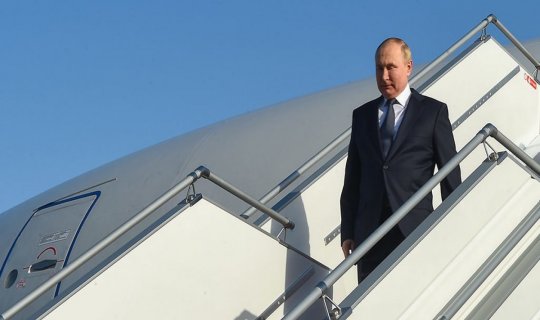Putin Şimali Koreyaya getdi