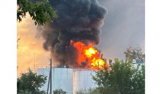 Ukraynalılar Rusiyada daha bir neft bazasını partlatdı: bir nəfər öldü