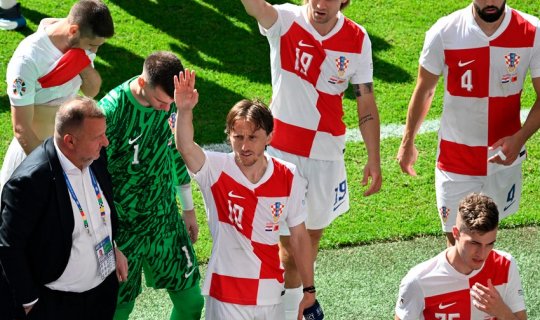 UEFA Xorvatiya milli komandasını cərimələdi
