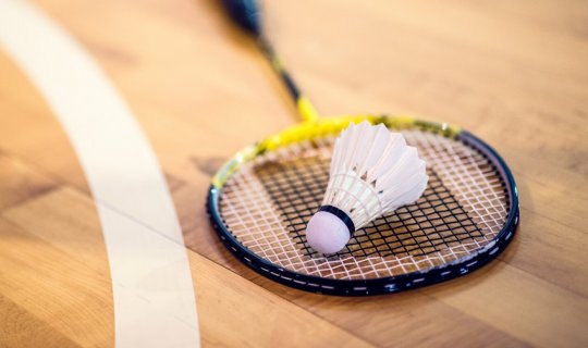 Çinli badmintonçu yarış zamanı dünyasını dəyişib