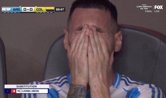 Messi zədələndi, ağladı - VİDEO
