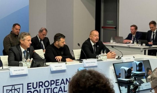 İlham Əliyev “Avropa Siyasi Birliyi” 4-cü Zirvə toplantısının bağlanış plenar sessiyasında iştirak edib - YENİLƏNİB