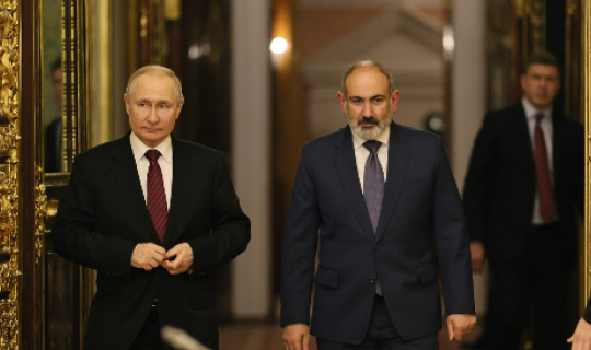 İki adaxlısı olan qız siyasəti: Kremlin səbir kasasını daşıran Ermənistanı nə gözləyir?