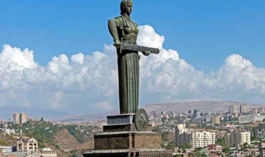 Qadınlar ölkəsi Ermənistan: Əhalinin 2 milyondan çoxu qadınlardır