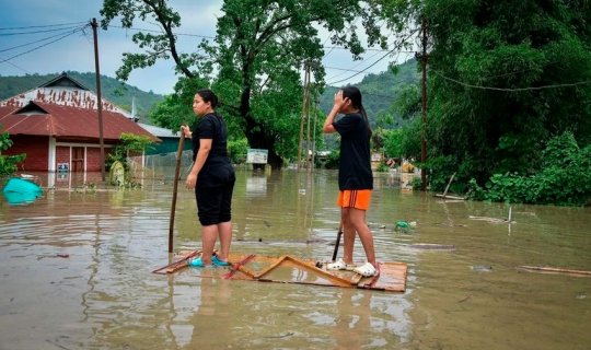 Güclü yağışlar 30-dan çox insanın həyatına son qoydu