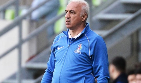 Arif Əsədov Azərbaycan milli komandasından ayrılıb