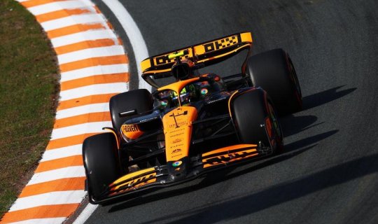 Lando Norris finiş xəttinə hamıdan birinci çatdı