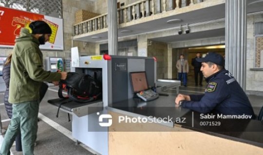 Metrodakı yoxlama aparatlarının şüaları qidalarımıza zərər verir?