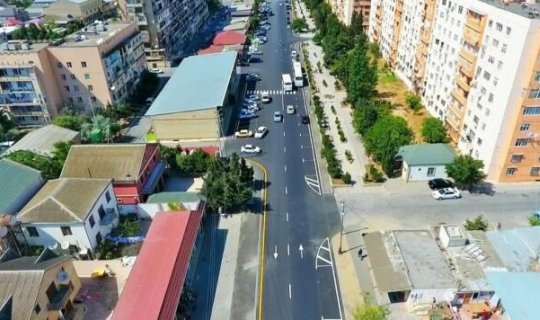 Bakının bu küçəsində təmir işləri aparılır