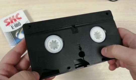 Sirli video kaset tapan ata və oğul dəhşətə gəldilər