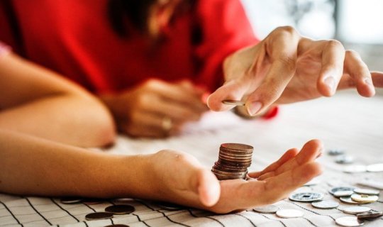 Niyə ailə başçısı qadın olanda xərclər daha çox olur?