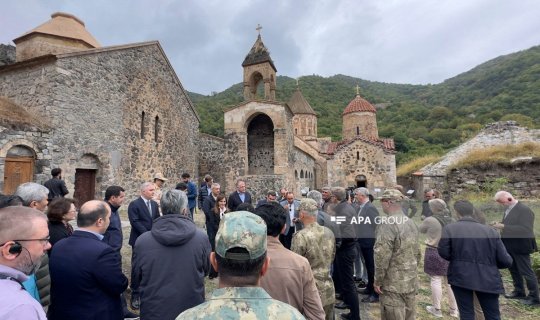 Xarici diplomatlar Xudavəng monastırını ziyarət ediblər - FOTO