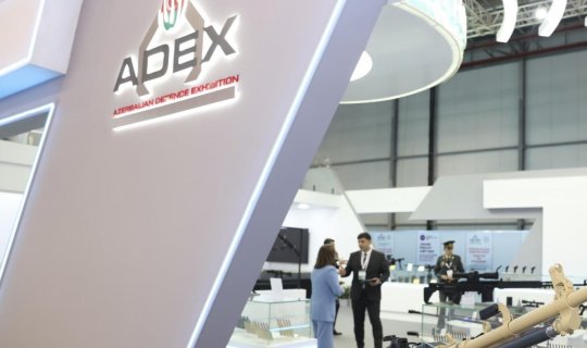 ADEX sərgisində Azərbaycanın yeni istehsal etdiyi zirehli texnika nümayiş olunur