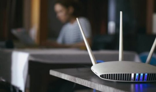 Açıq “Wi-Fi”dan istifadə edənlərə XƏBƏRDARLIQ - Pullarınız oğurlanır!