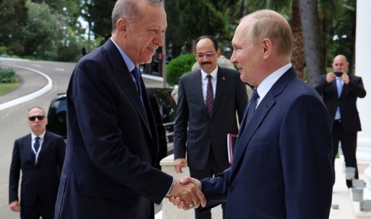 Ərdoğan Putinə nə hədiyyə edib? Uşakov açıqladı