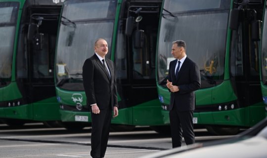 İlham Əliyev Zığ Elektrik Avtobus Parkının fəaliyyəti ilə tanış olub - YENİLƏNİB