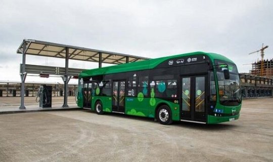 Bakıda elektrobus enerjisi bitdiyi üçün yolda qalıb? - Rəsmi