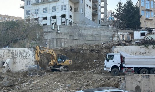 Bakıda daha bir söküntü başladı: Kvadratı 2200-dən - Narazılıq var