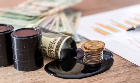 Azərbaycan neftinin qiyməti 76 dolları ötüb