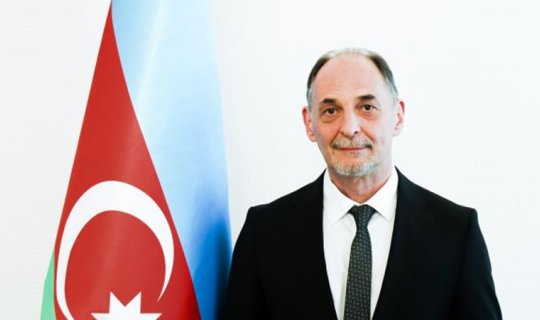 Özü nazir müavini getdi, köməkçisini baş həkim, 22 yaşlı qohumunu isə... - Müdir direktora qarşı