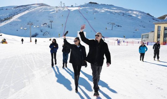 Prezident ailə üzvləri ilə Şahdağ Turizm Kompleksində - FOTOLAR - YENİLƏNİB