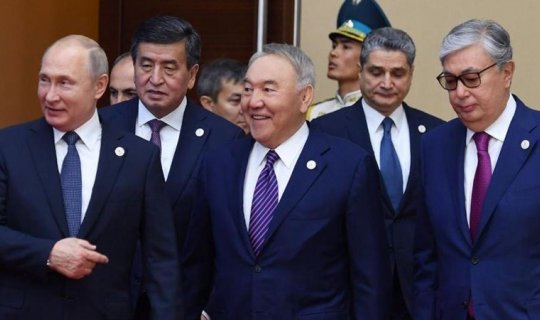 Tokayev: "Moskva ilə ünsiyyət Nazarbayev üçün vacibdir"