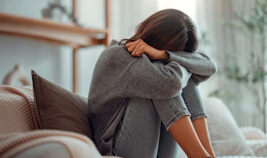 Ağır depressiya ilə mübarizədə YENİ METOD