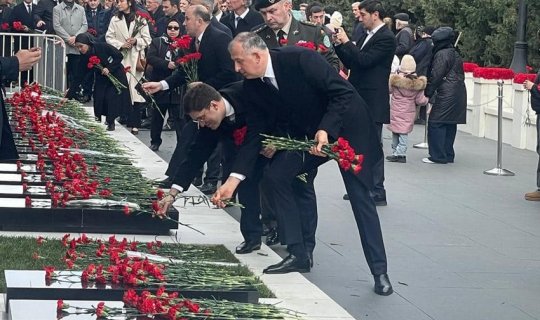 Gürcüstanın Bakıdakı səfiri Şəhidlər xiyabanını ziyarət edib