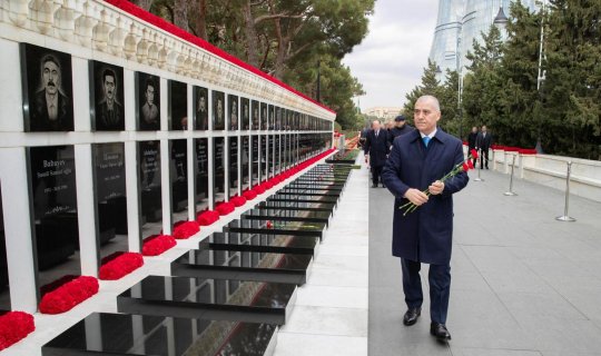 Əli Nağıyev və DTX əməkdaşları Şəhidlər xiyabanında - Foto