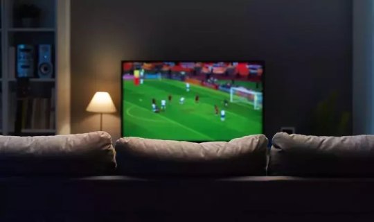 Gecənin futbol matçları hansı kanallarda yayımlanacaq?