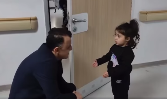 "Öpüm sağalsın" - TƏBİB sədri ilə azyaşlının şirin dialoqu&nbsp;- Video